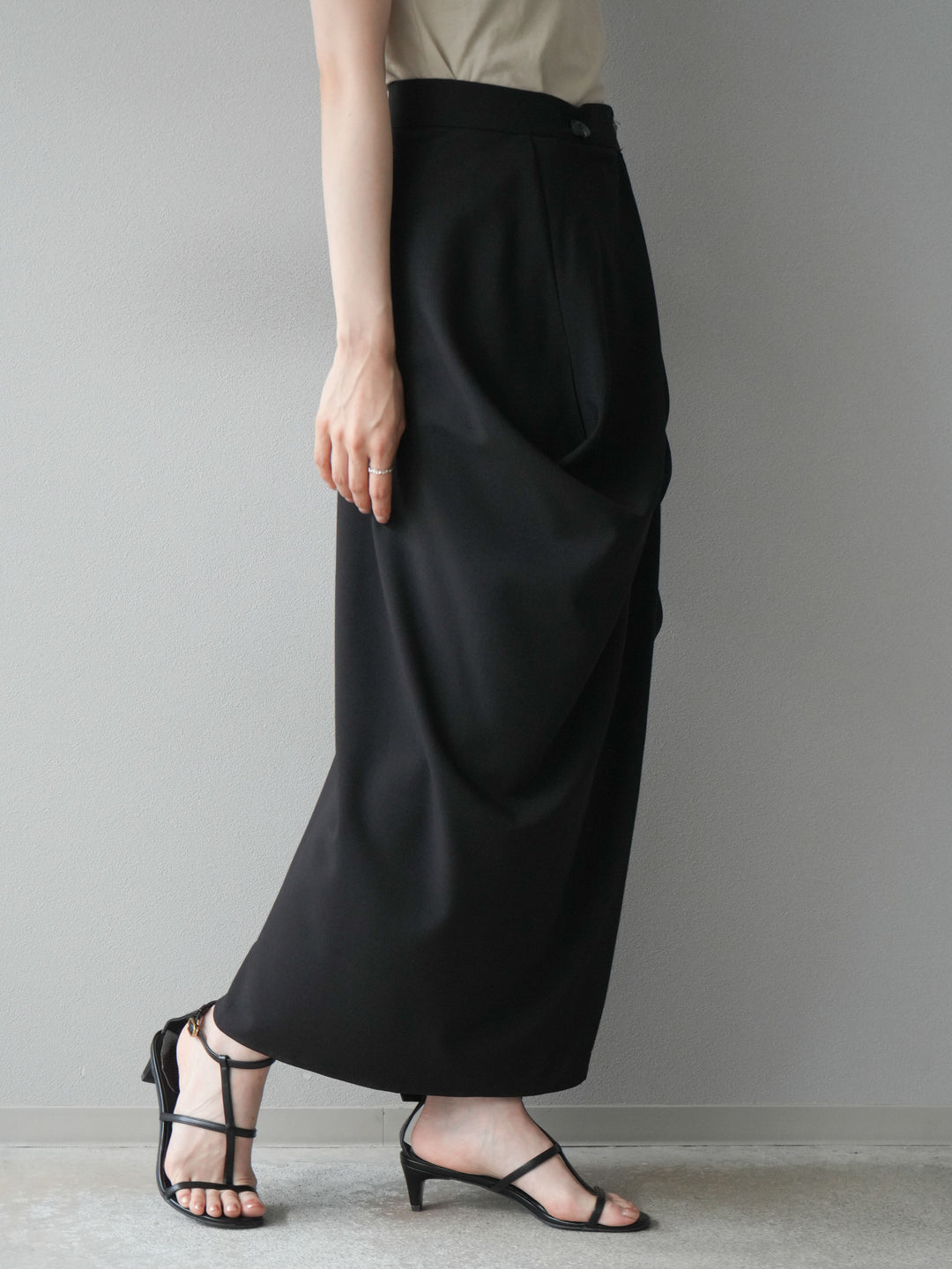 [予約]ドレープデザインスカート/ブラック