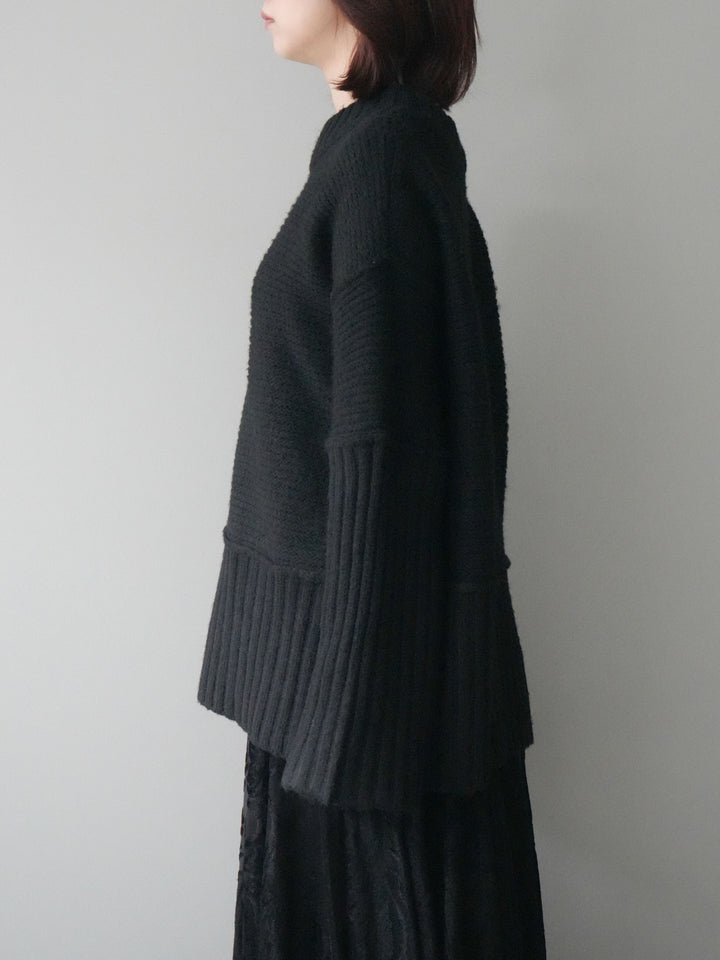 [予約]編み地切替ボトルネックニットプルオーバー/black