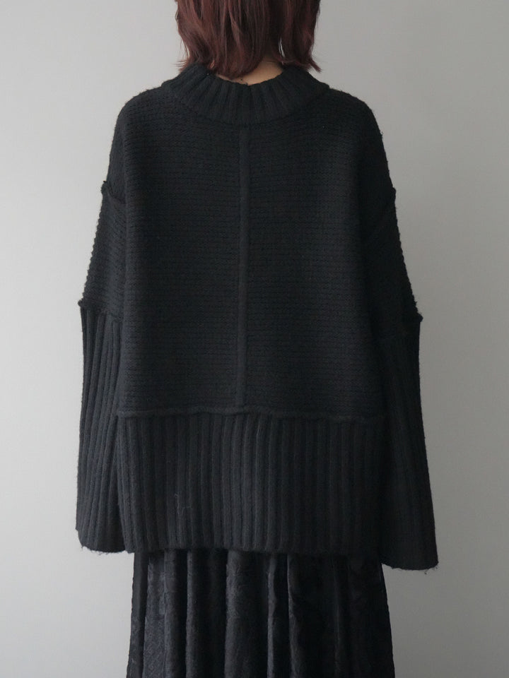 [予約]編み地切替ボトルネックニットプルオーバー/black