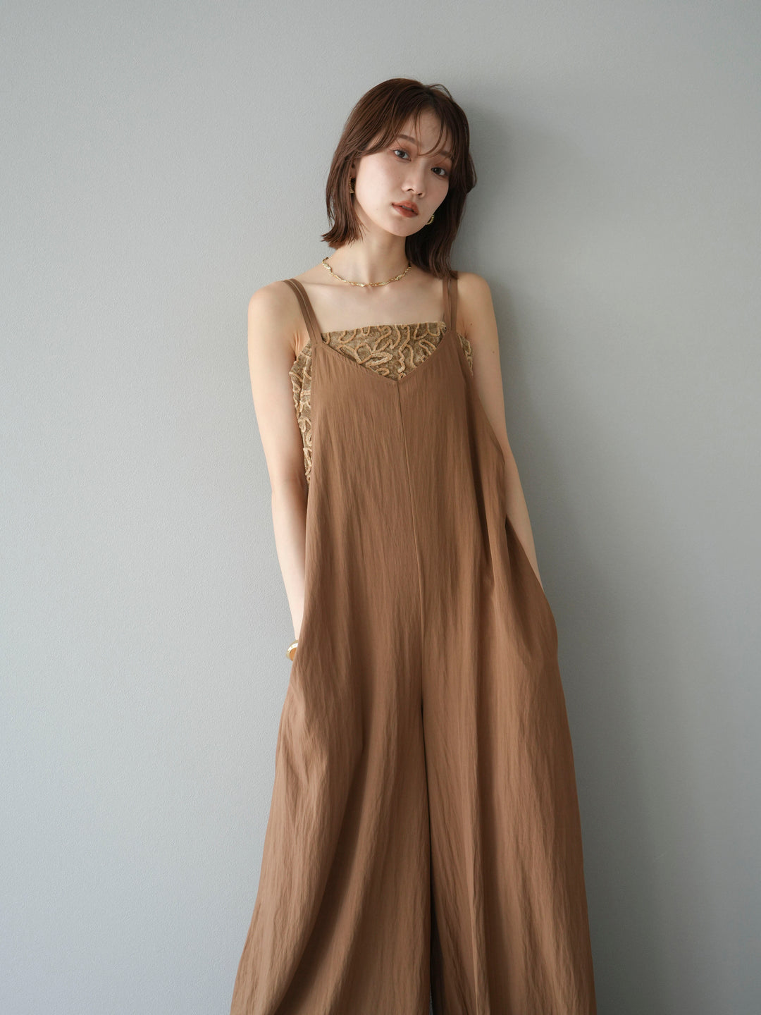 [予約]レーヨンVネックサロペット/ベージュ