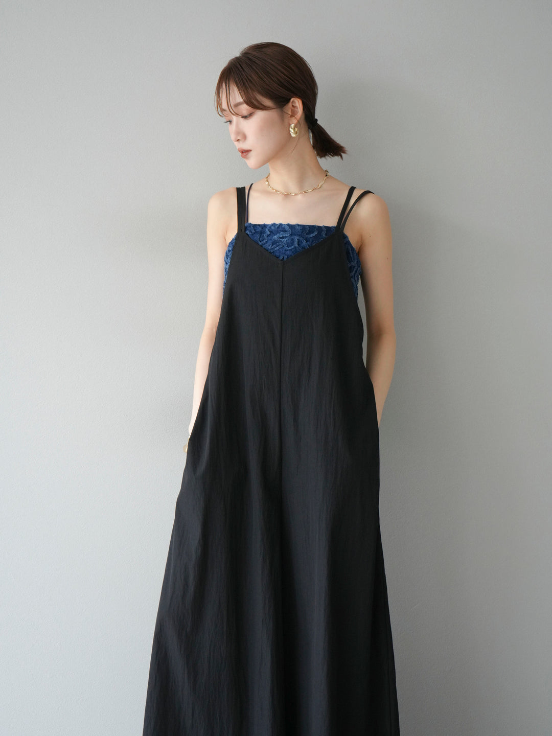 [予約]レーヨンVネックサロペット/ブラック