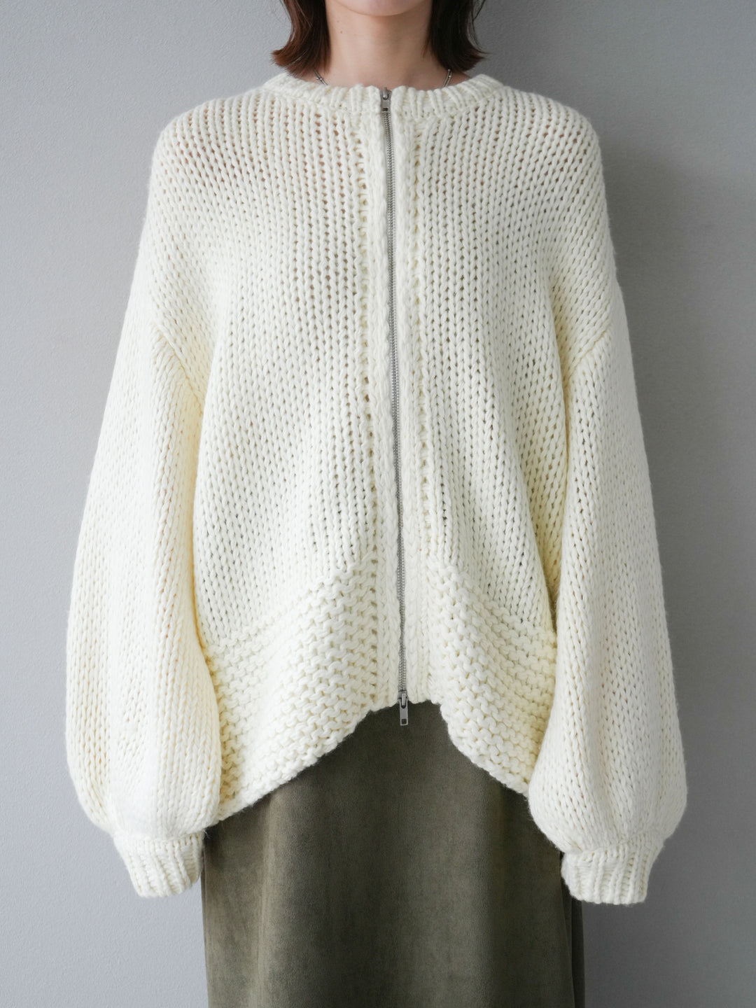 [予約]ロービングケーブルオーバーZIPニットカーディガン/アイボリー