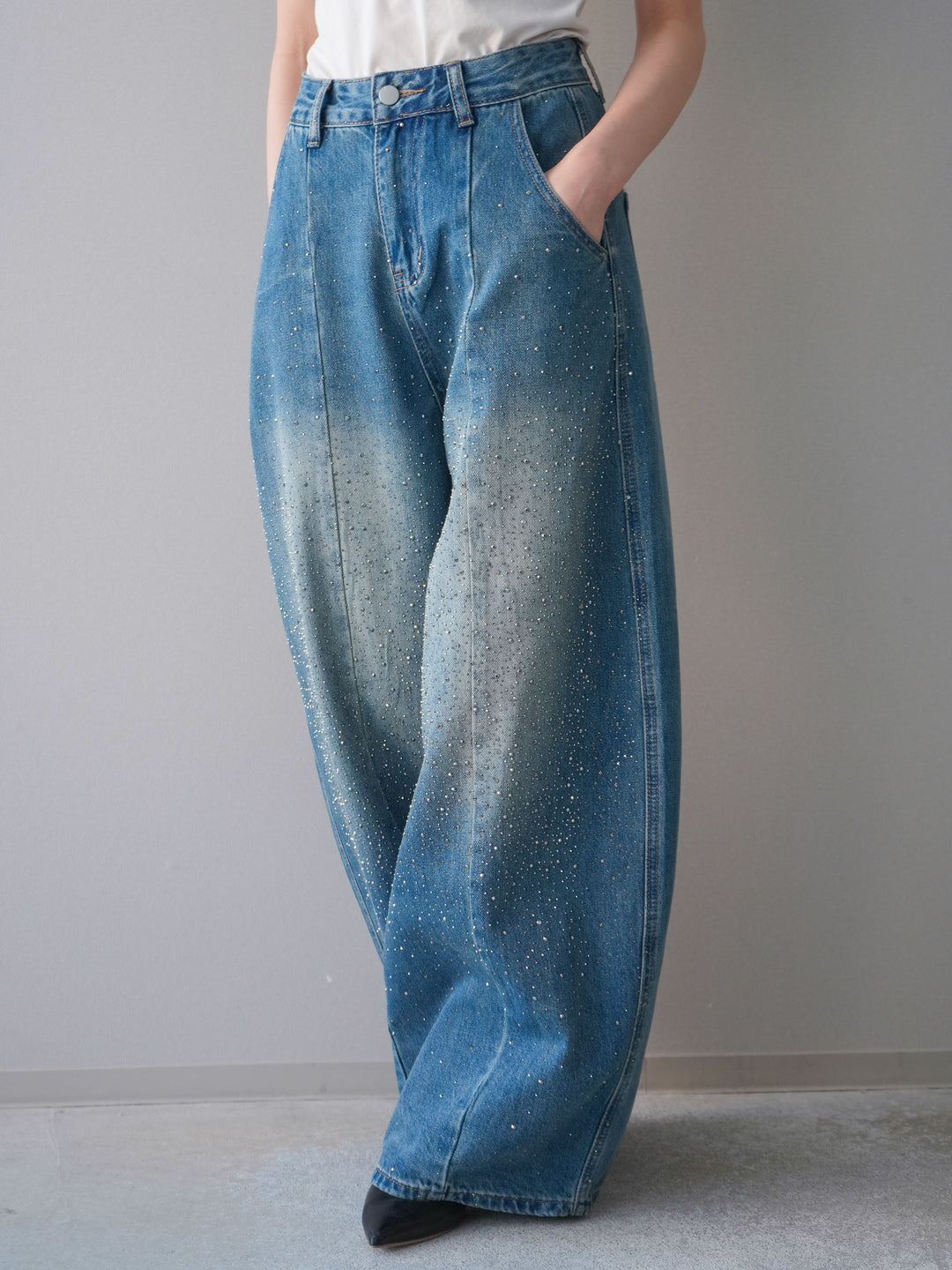 [予約]フロントビジューカーブデニムパンツ/blue