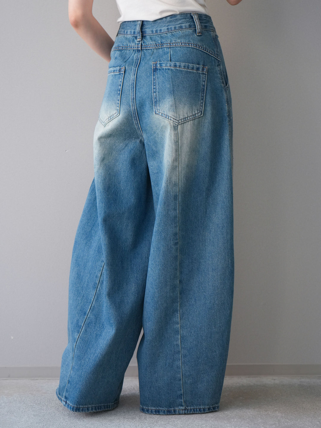 [予約]フロントビジューカーブデニムパンツ/blue