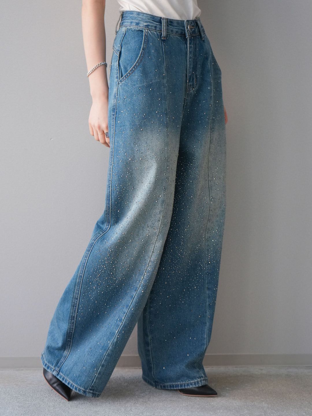 [予約]フロントビジューカーブデニムパンツ/blue