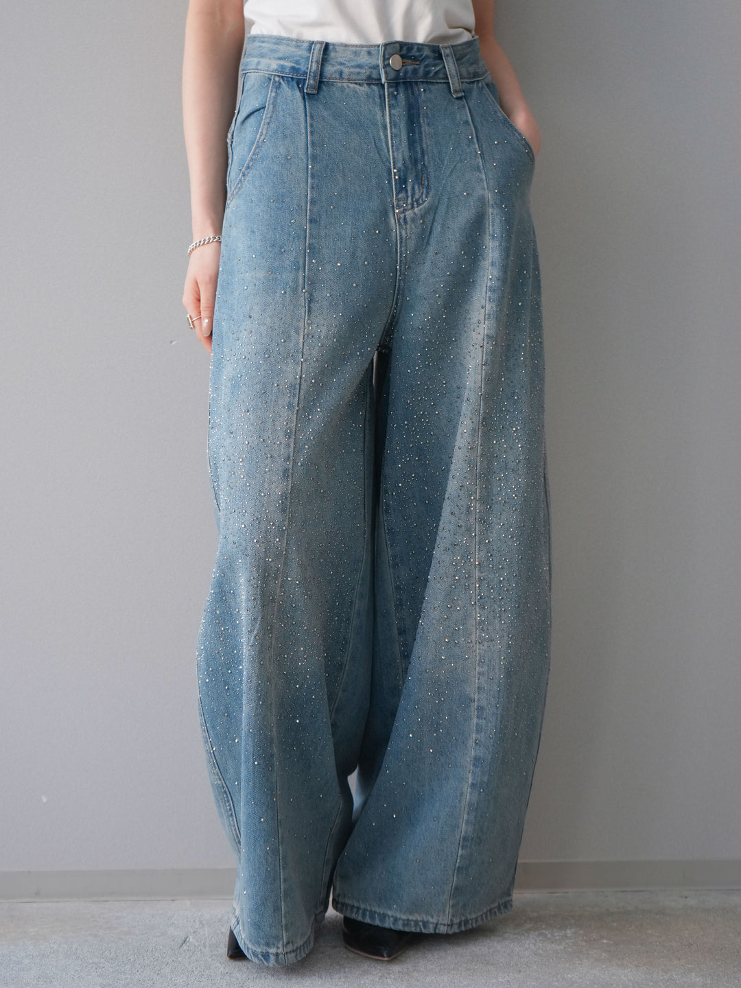 [予約]フロントビジューカーブデニムパンツ/lightblue