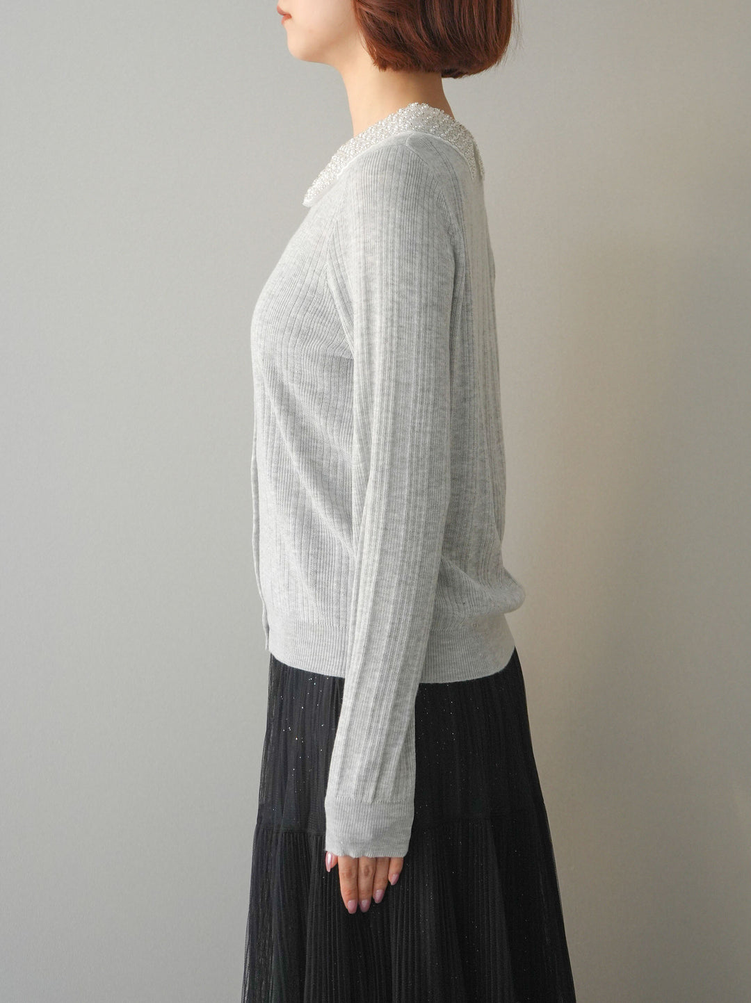 [予約]ビジュー襟パールボタンニットカーディガン/gray