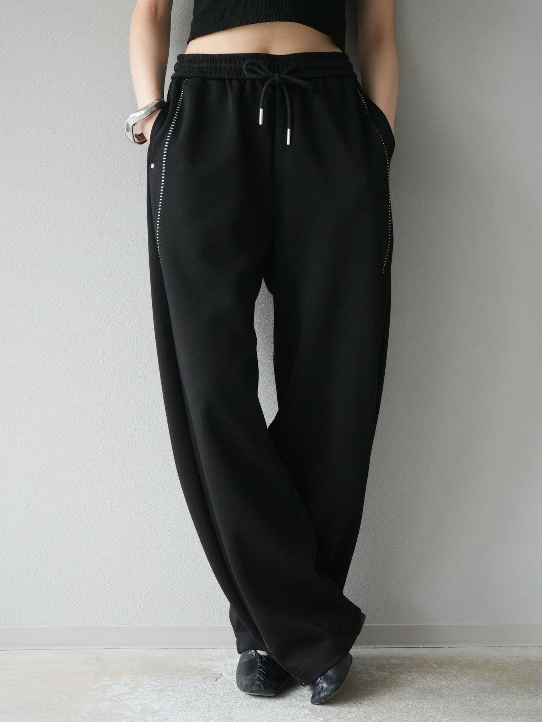 [予約]ハンドステッチ風スウェットパンツ/ブラック