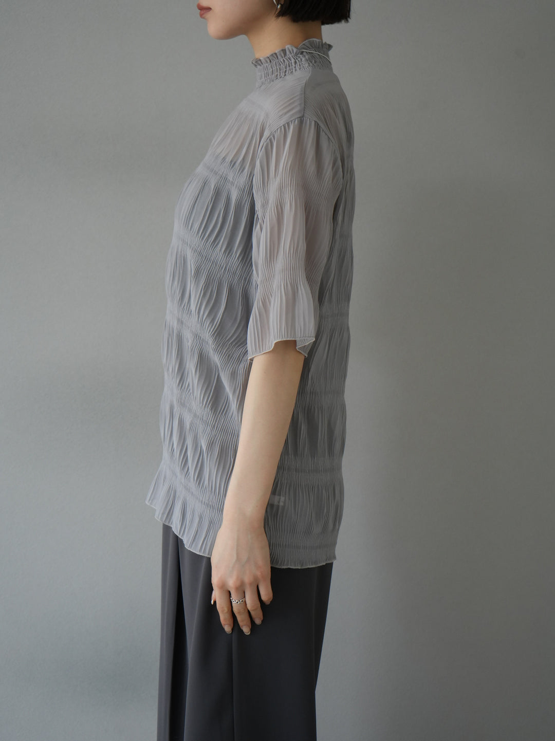 [Pre-order] Shirred Chiffon Half Sleeve Blouse/Gray