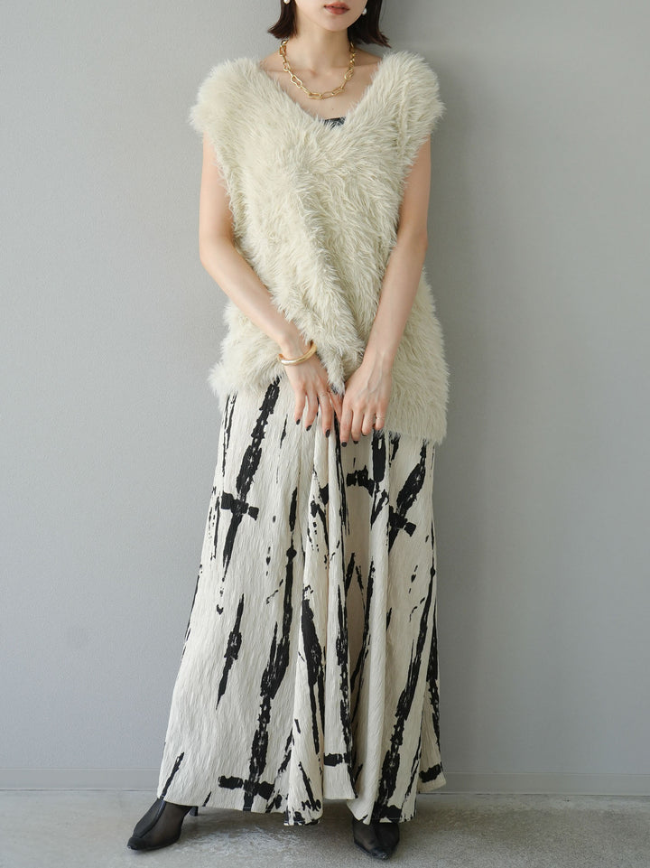 [予約]Vネックシャギールーズベスト/アイボリー