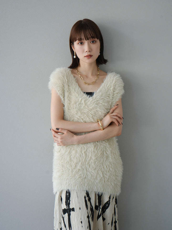 [予約]Vネックシャギールーズベスト/アイボリー