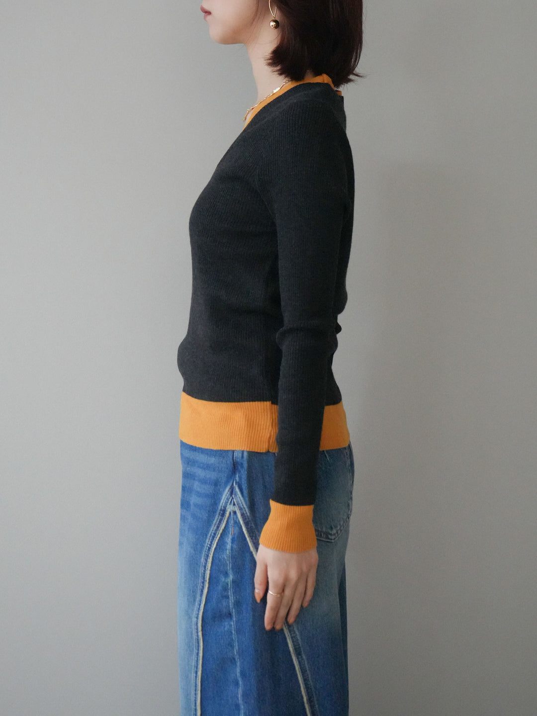 [予約]Uネック配色レイヤードリブニットトップス/charcoal