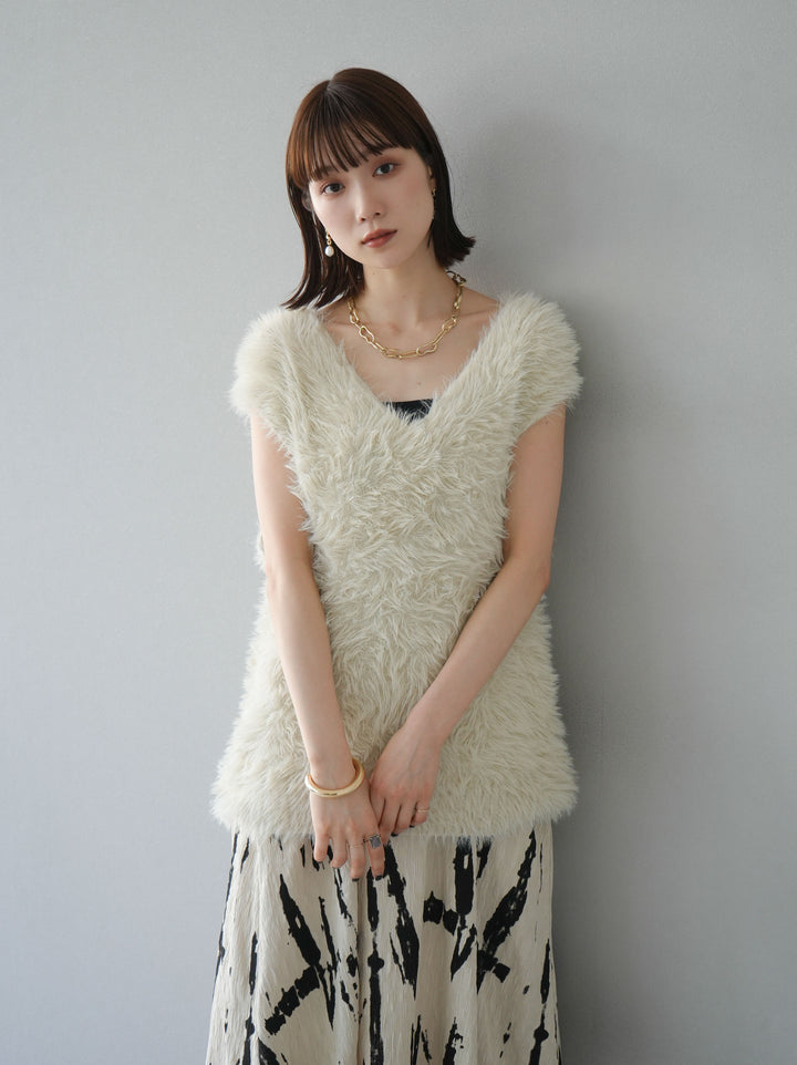 [予約]Vネックシャギールーズベスト/アイボリー