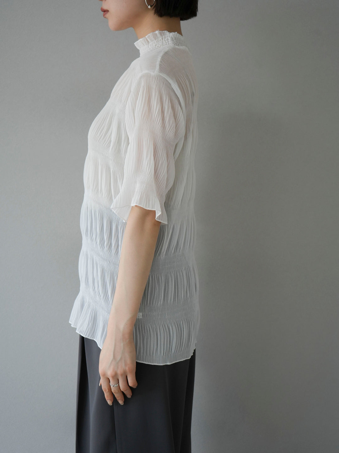 [Pre-order] Shirred Chiffon Half Sleeve Blouse/Off White