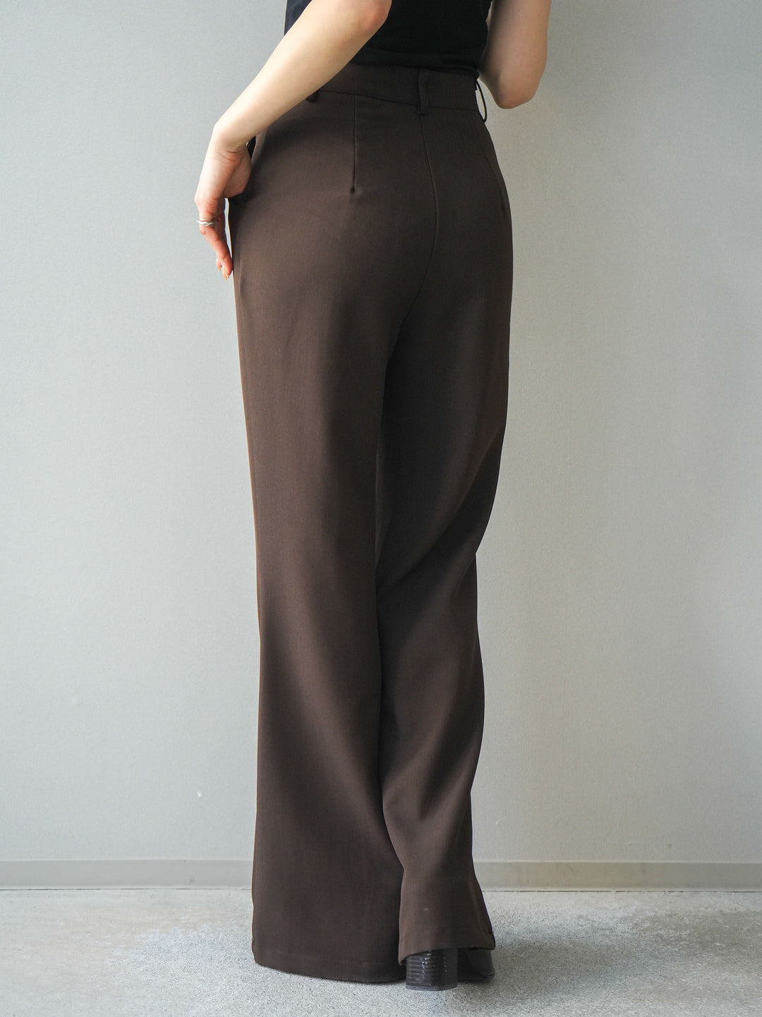 [予約]センターシームフレアパンツ/brown