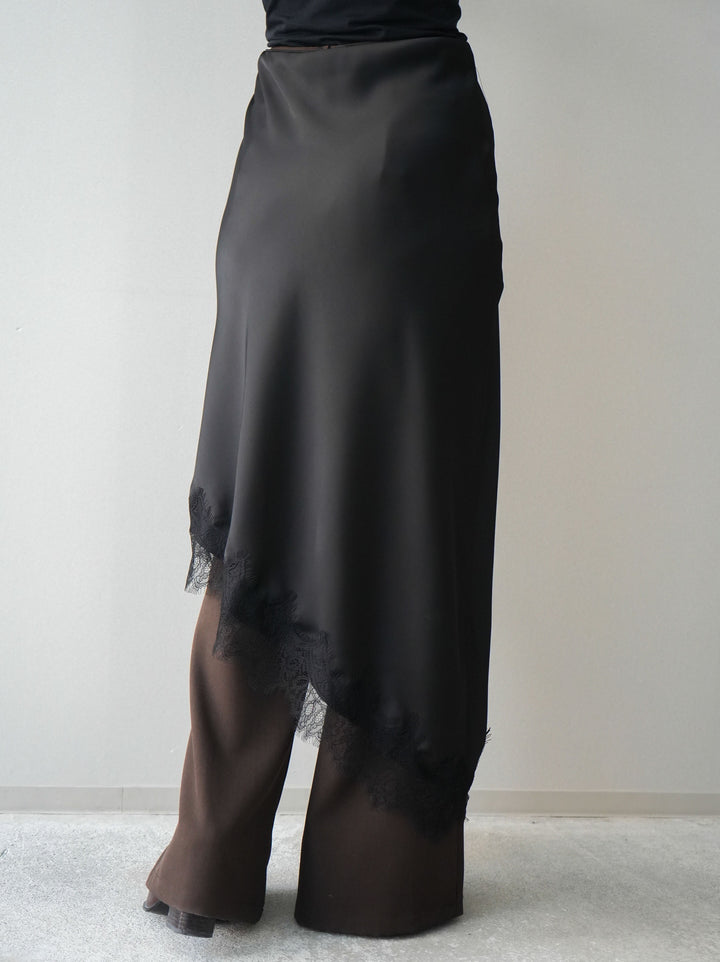 [予約]サテンライクアシメレーススカート/black