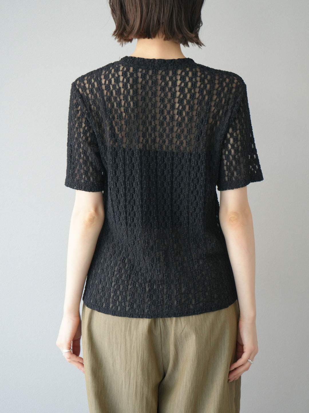 【預購】剪裁蕾絲T卹/黑色