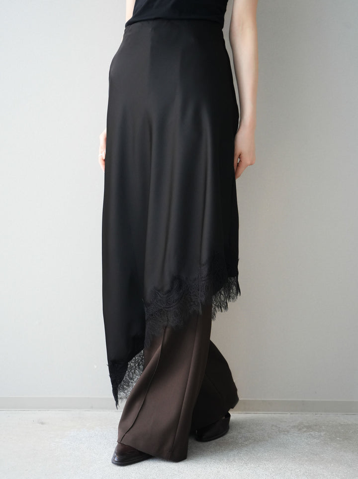 [予約]サテンライクアシメレーススカート/black