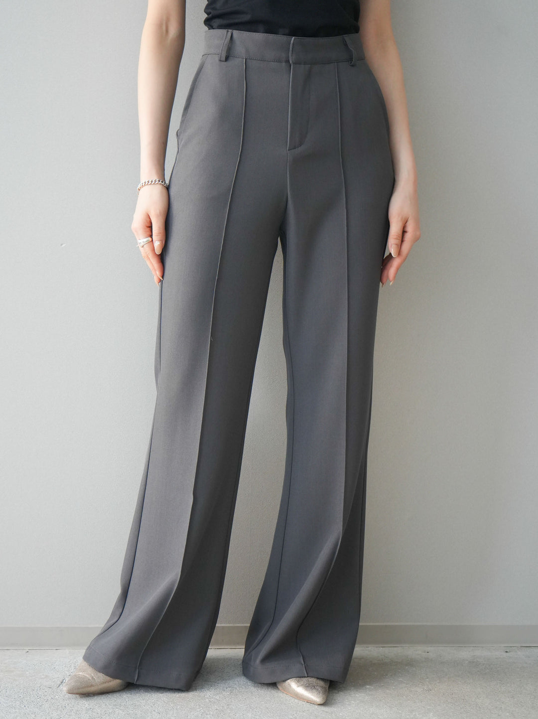 [予約]センターシームフレアパンツ/gray