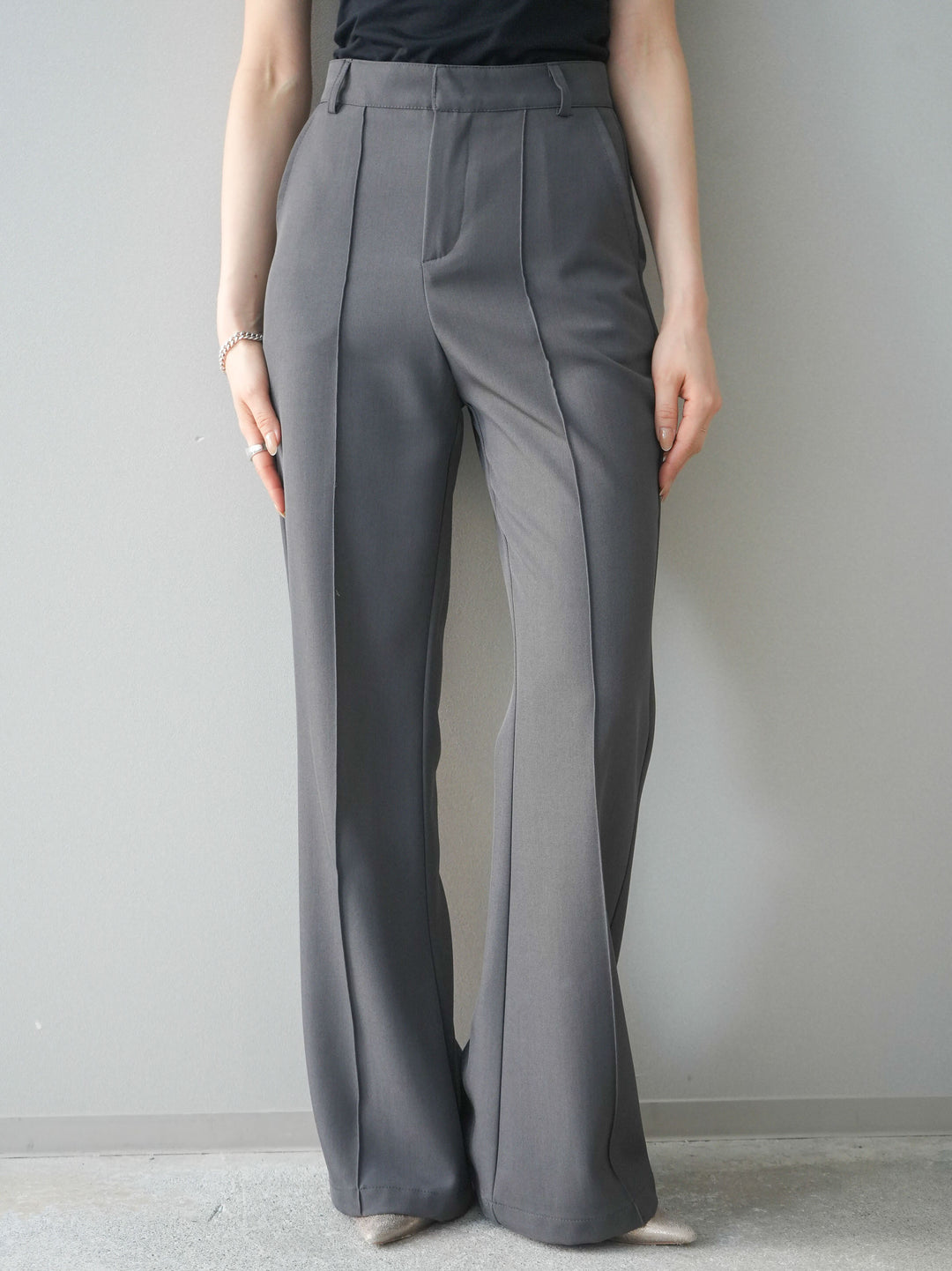 [予約]センターシームフレアパンツ/gray