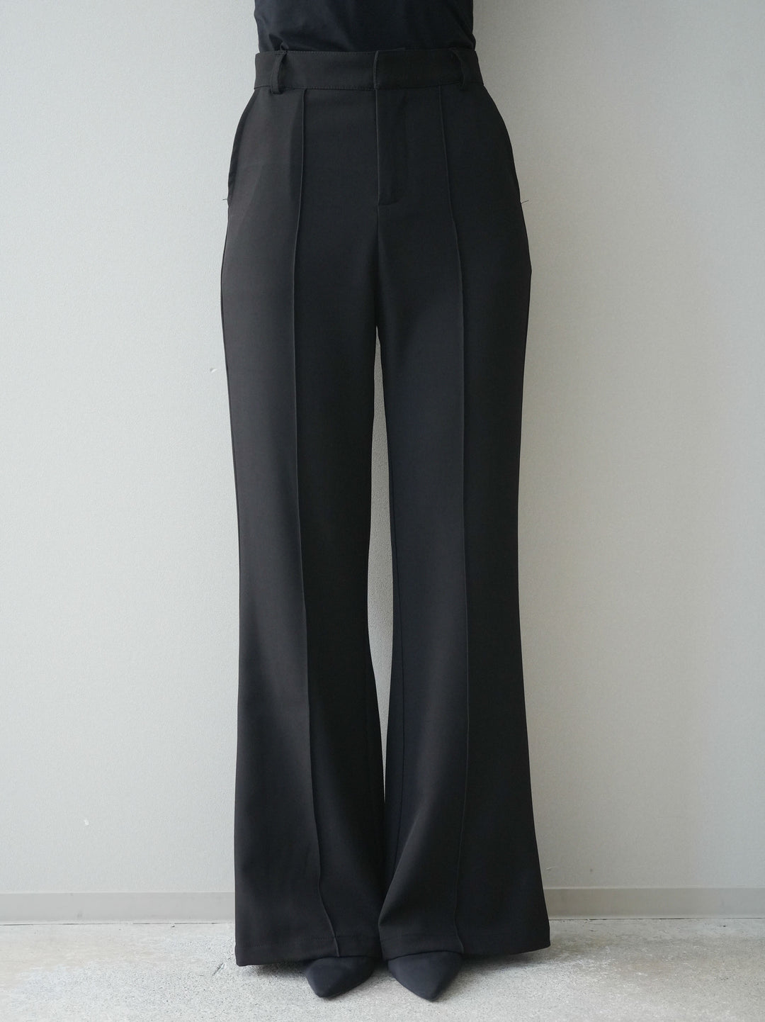 [予約]センターシームフレアパンツ/black