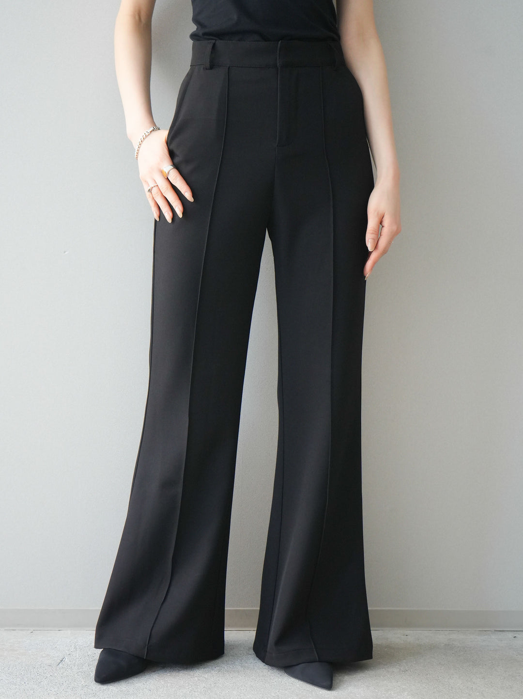 [予約]センターシームフレアパンツ/black