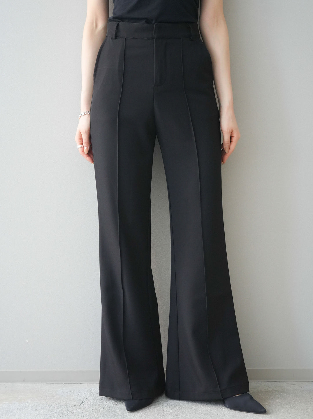 [予約]センターシームフレアパンツ/black