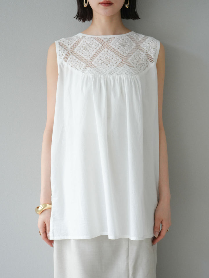 [予約]インド製コットンレース切替ノースリブラウス/オフ
