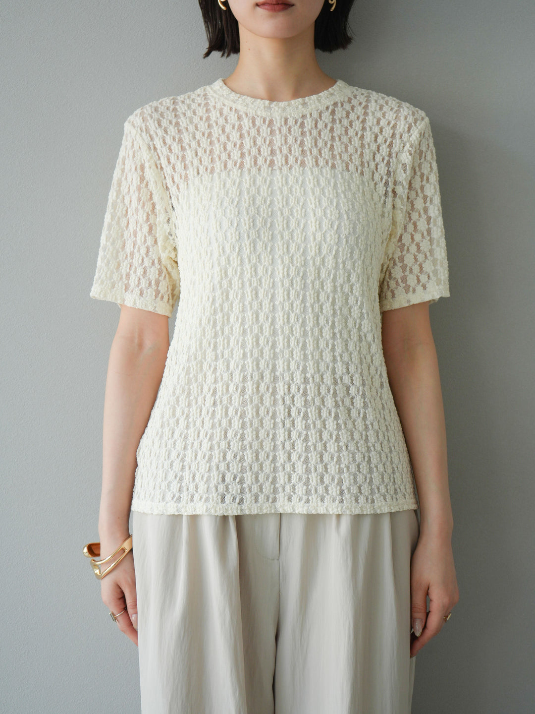 【預購】剪裁蕾絲T卹/象牙白