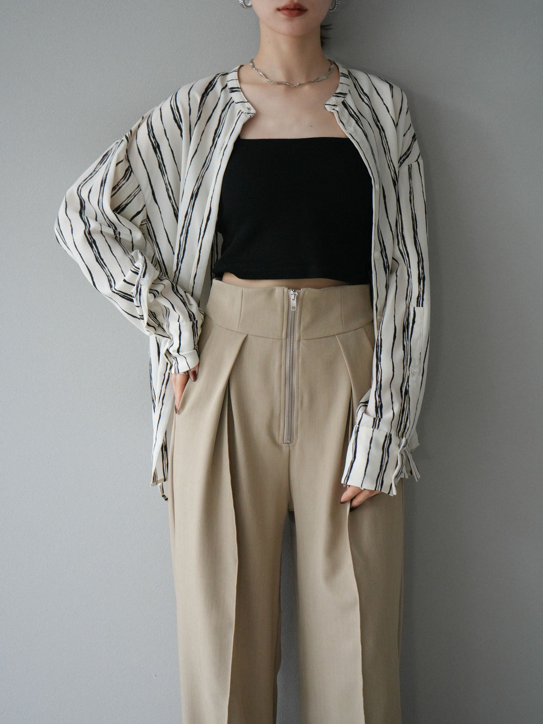 [予約]ペンタッチストライプ2WAYスリーブバンドカラーシャツ/アイボリー