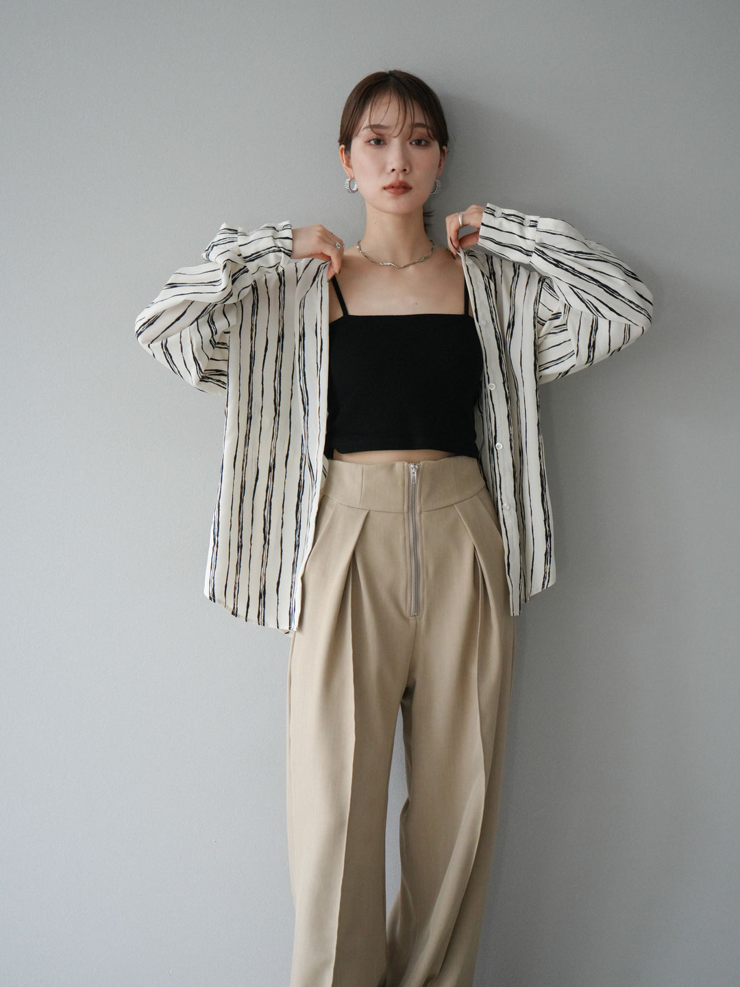 [予約]ペンタッチストライプ2WAYスリーブバンドカラーシャツ/アイボリー