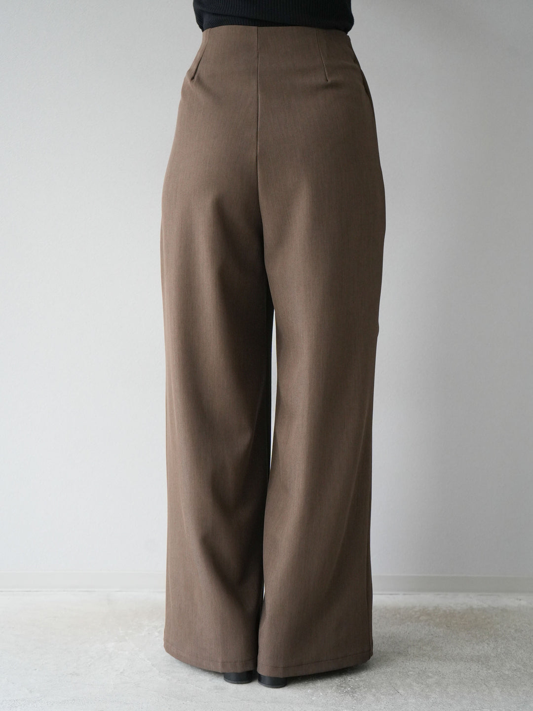 【預訂】裹身休閒褲/棕色