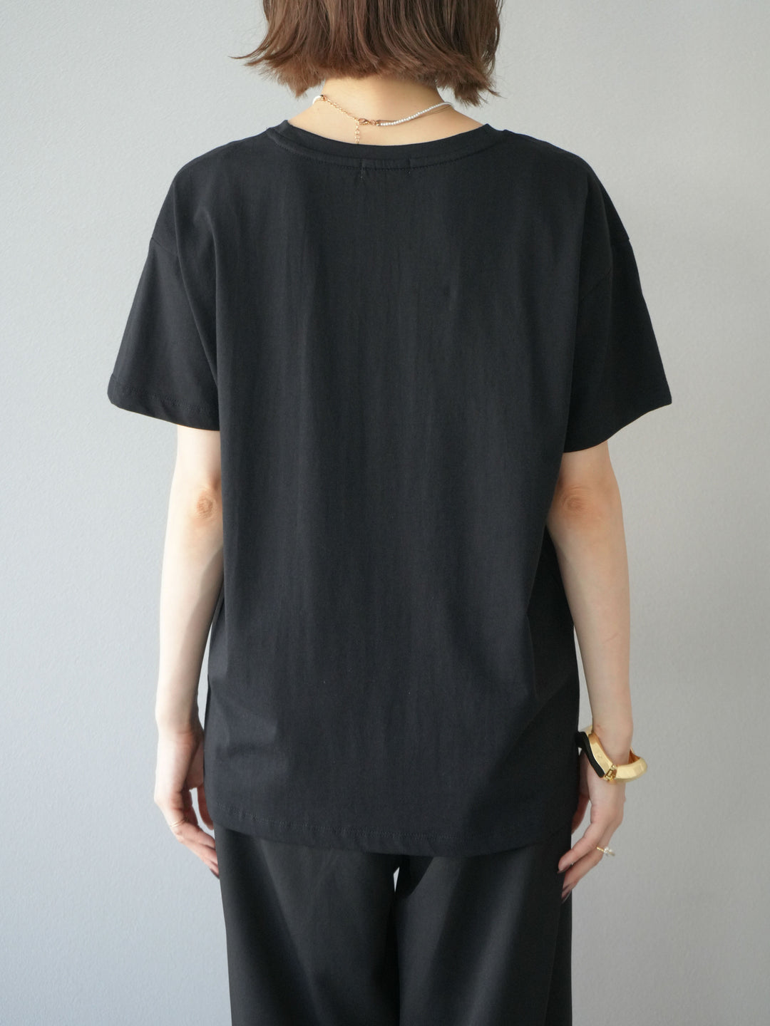 [予約]デザインロゴ刺繍Tシャツ/ブラック