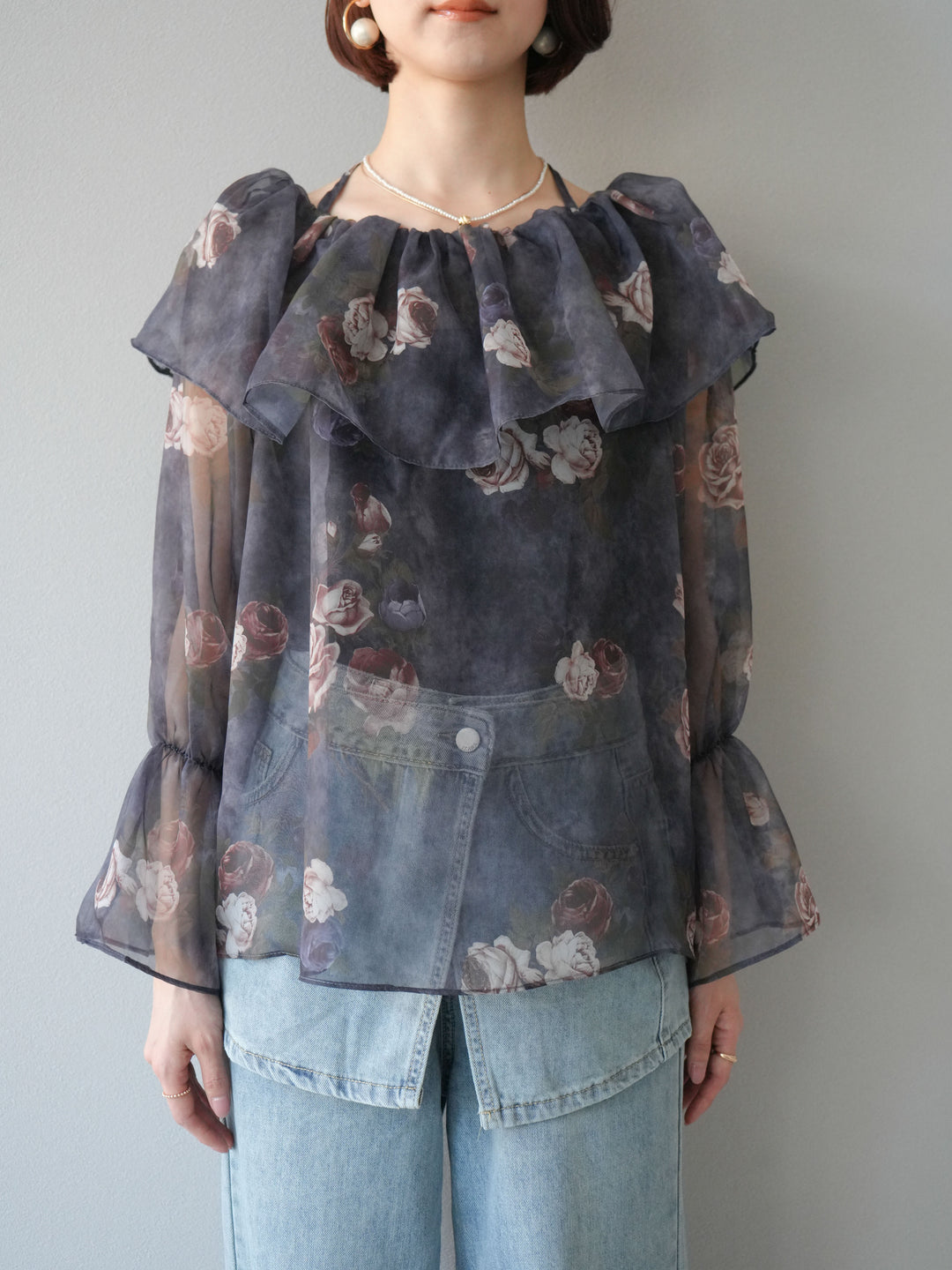 【預購】花朵露肩襯衫/藏青色