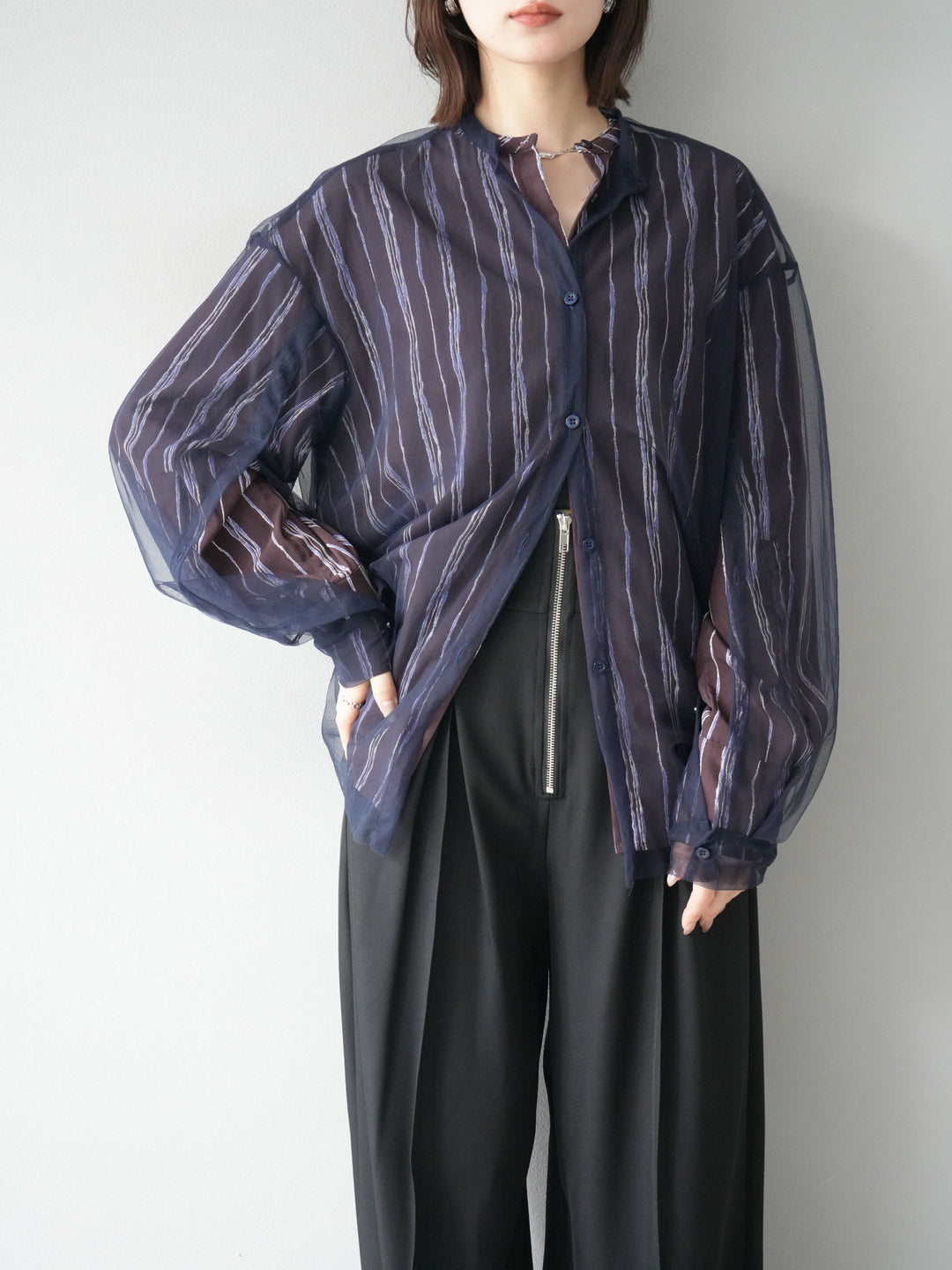 [予約]ペンタッチストライプ2WAYスリーブバンドカラーシャツ/ブラウン