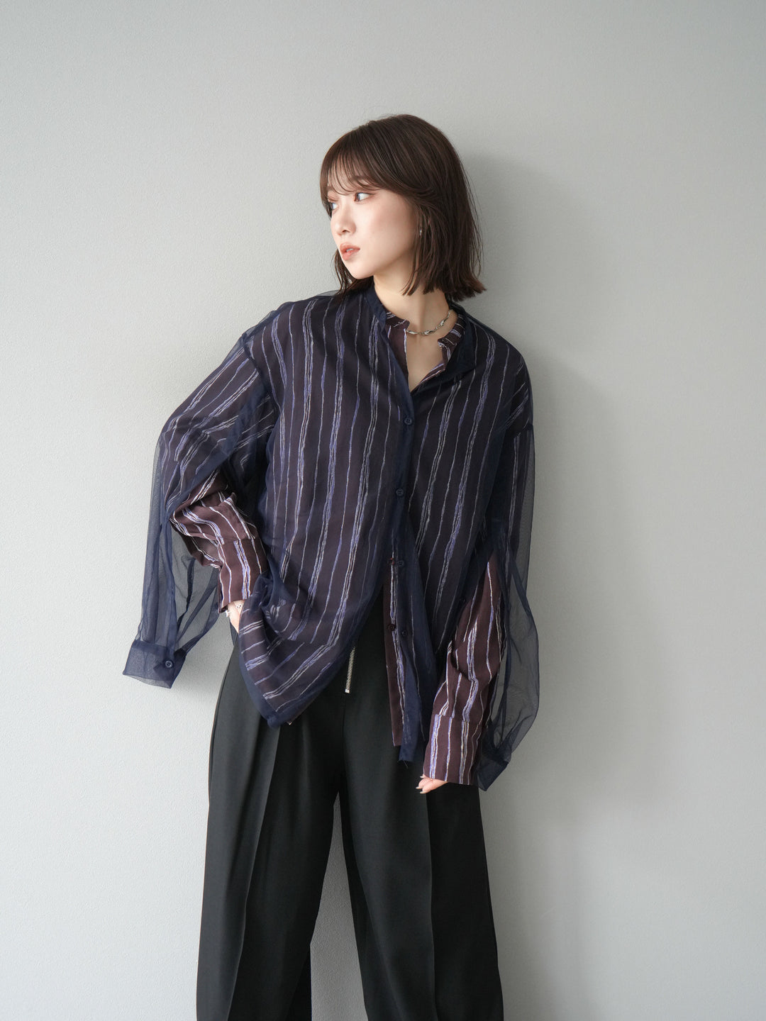 [予約]ペンタッチストライプ2WAYスリーブバンドカラーシャツ/ブラウン