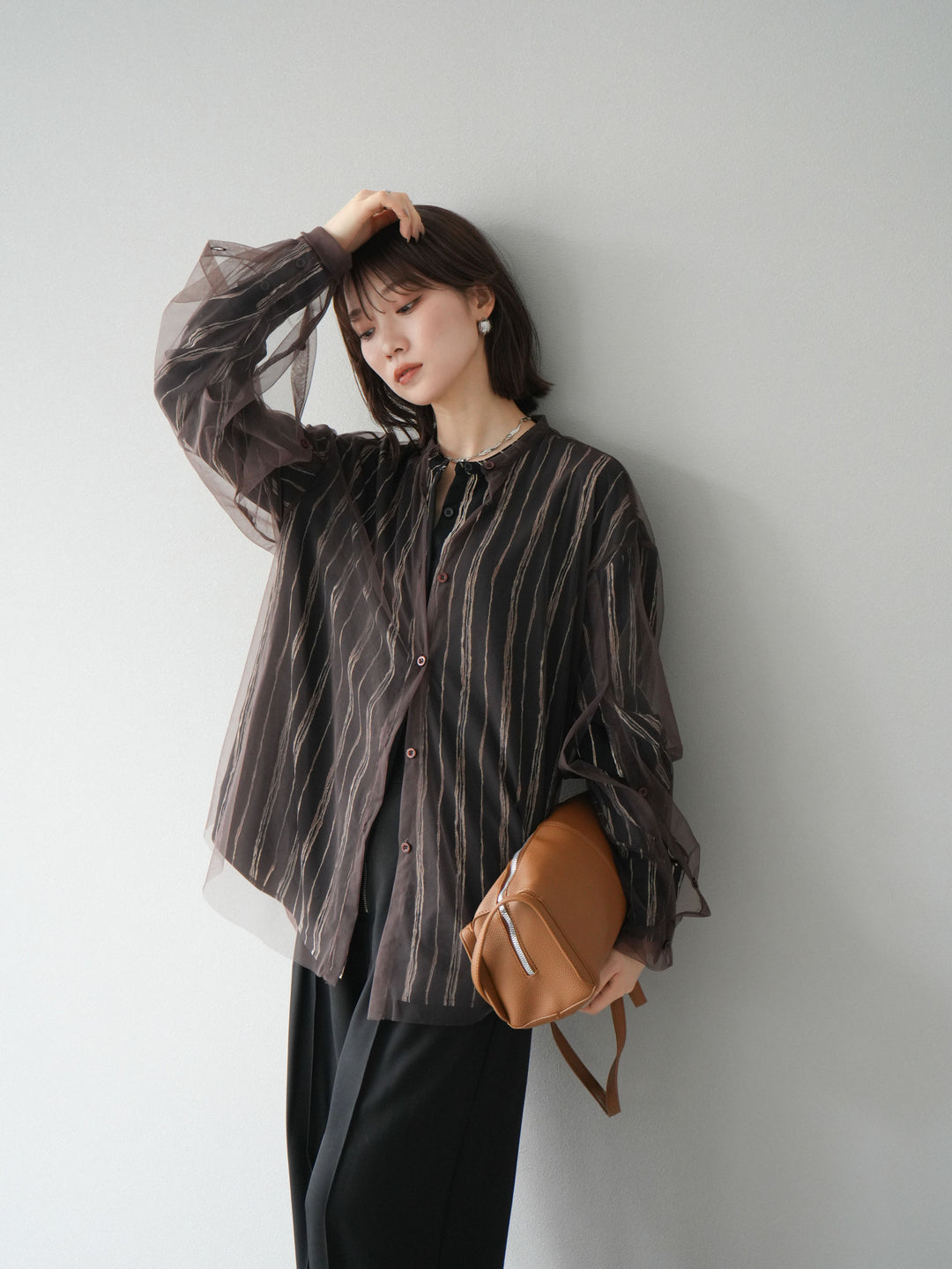 [予約]ペンタッチストライプ2WAYスリーブバンドカラーシャツ/ブラック