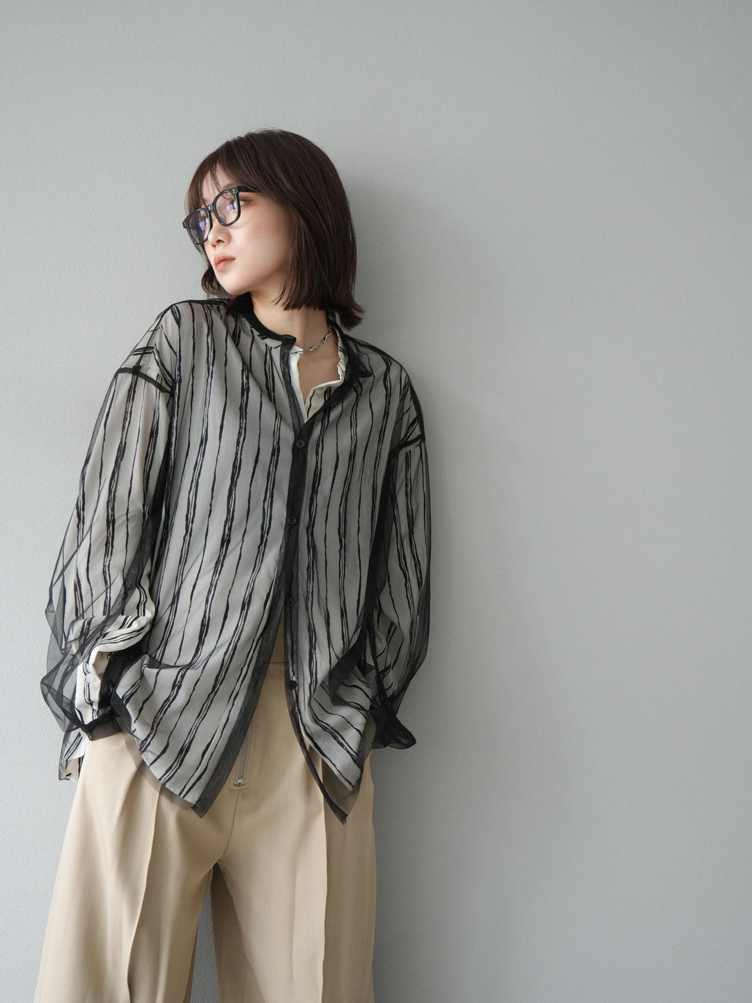 [予約]ペンタッチストライプ2WAYスリーブバンドカラーシャツ/アイボリー