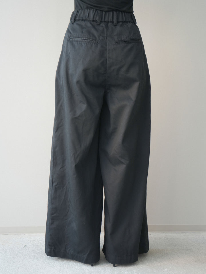 [予約]ツイルタックチノワイドパンツ/black