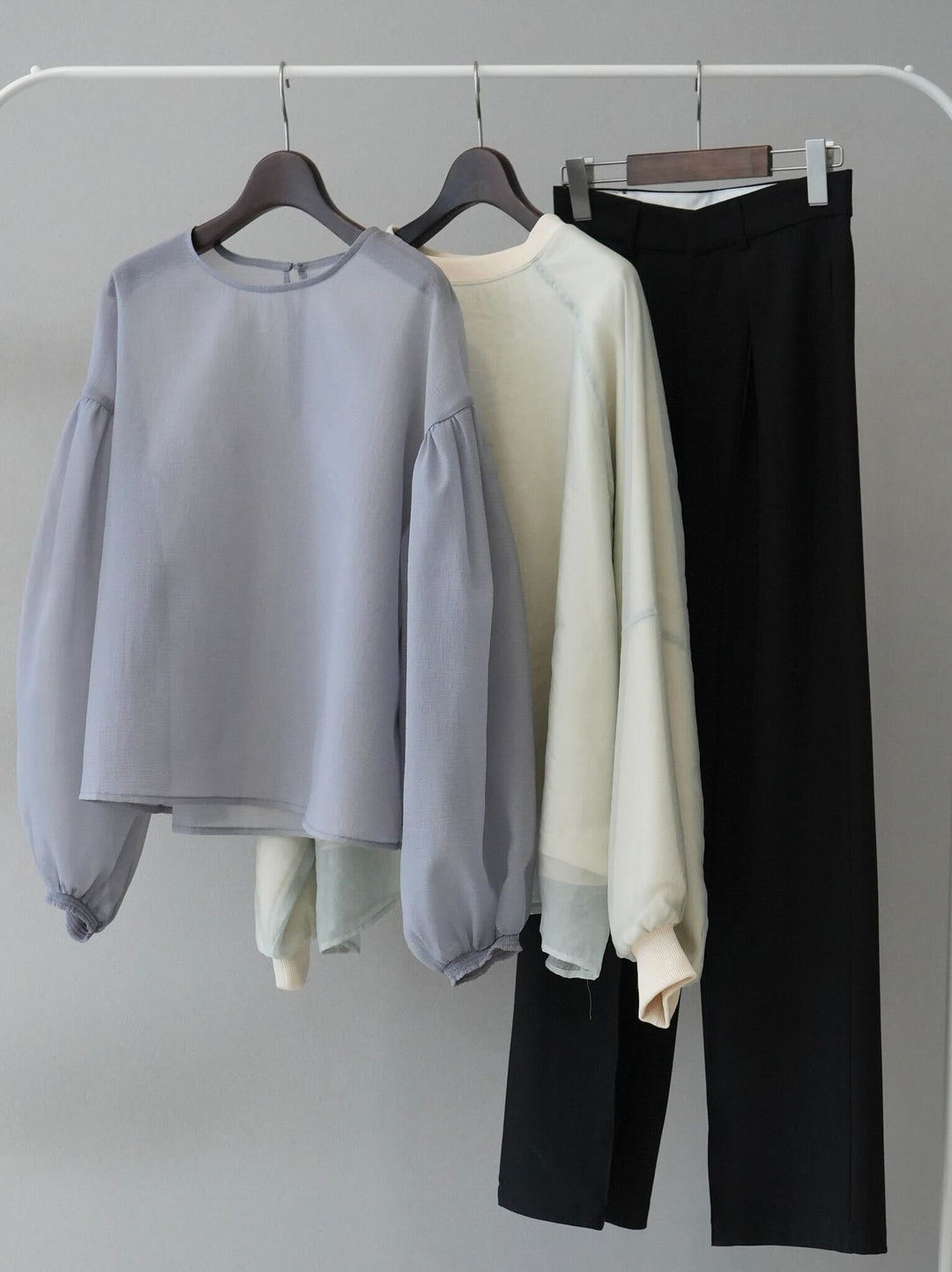 [Mix and match set] [SET] Volume sleeve washer sheer blouse + sheer layered fleece sweatshirt pullover + design tuck wide pants/L (3set)
