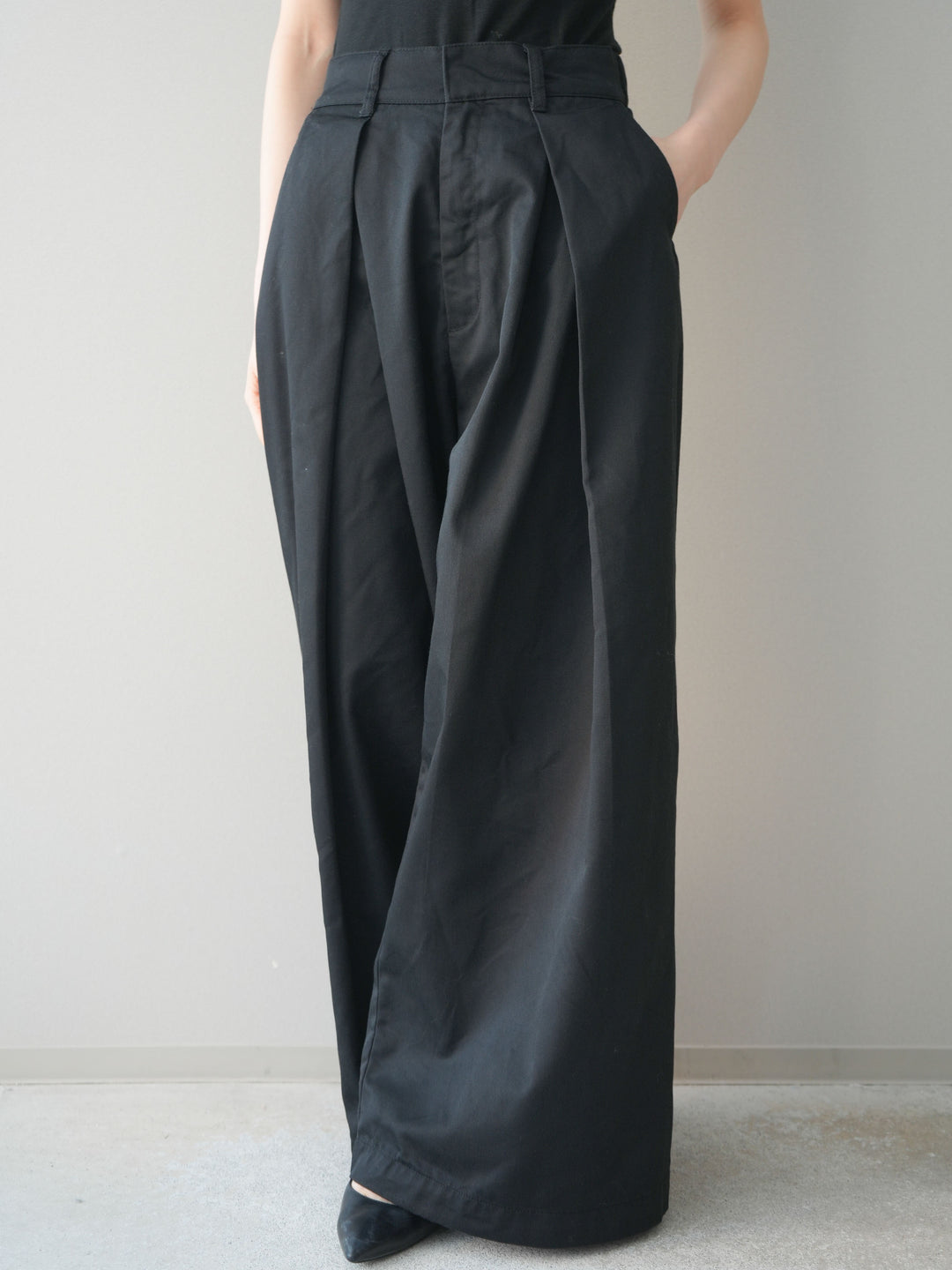 [予約]ツイルタックチノワイドパンツ/black