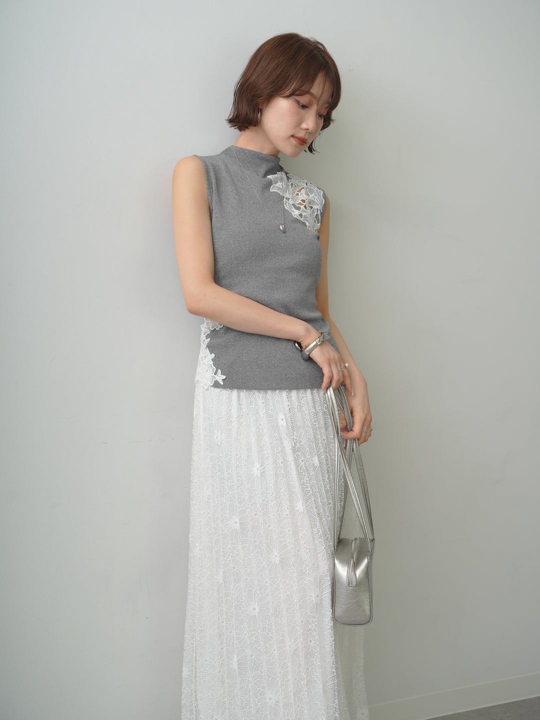 [予約]サイドレースノースリモックニットトップス/gray
