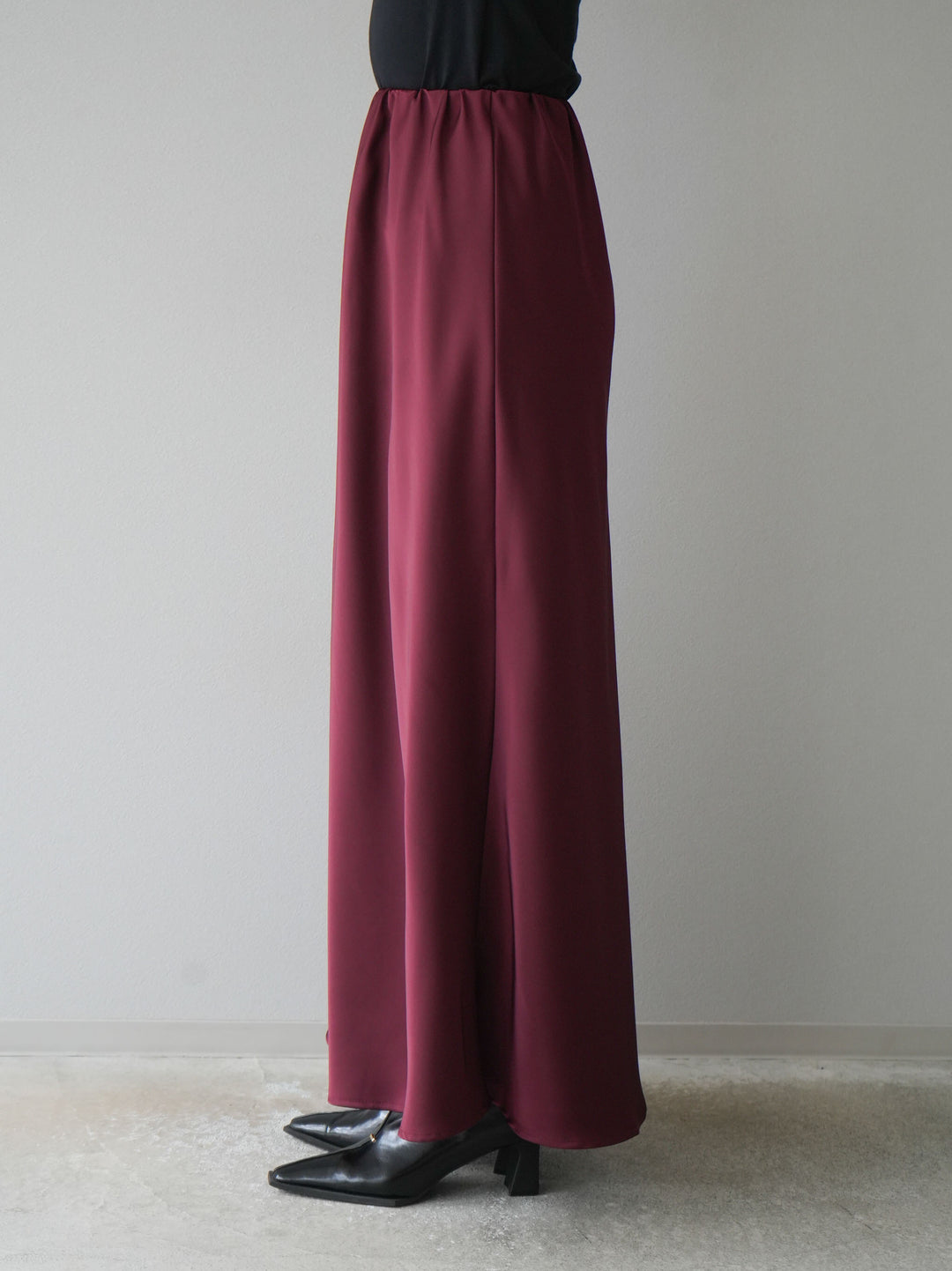 [予約]リラックスサテンナロースカート/ボルドー