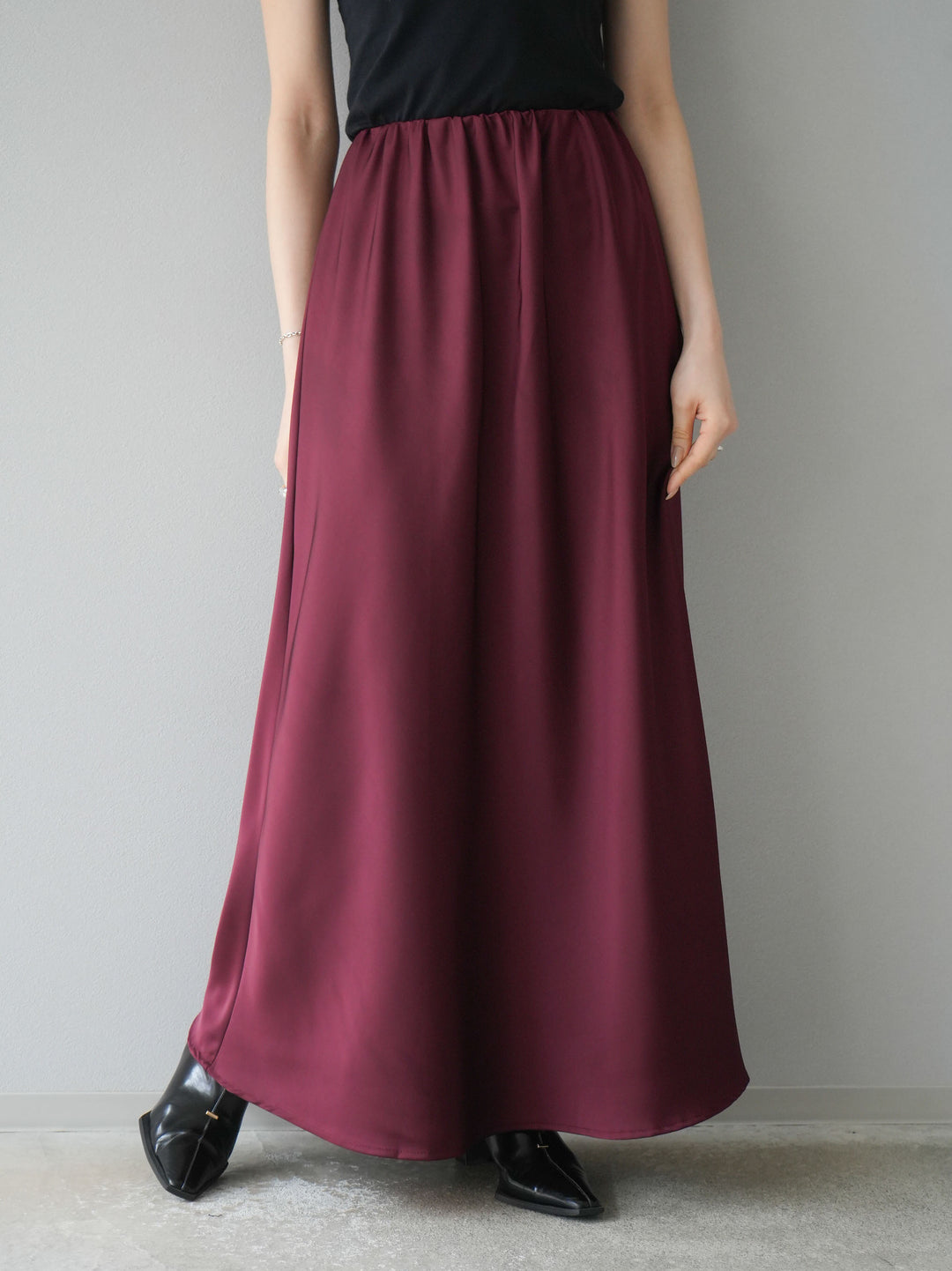 [予約]リラックスサテンナロースカート/ボルドー