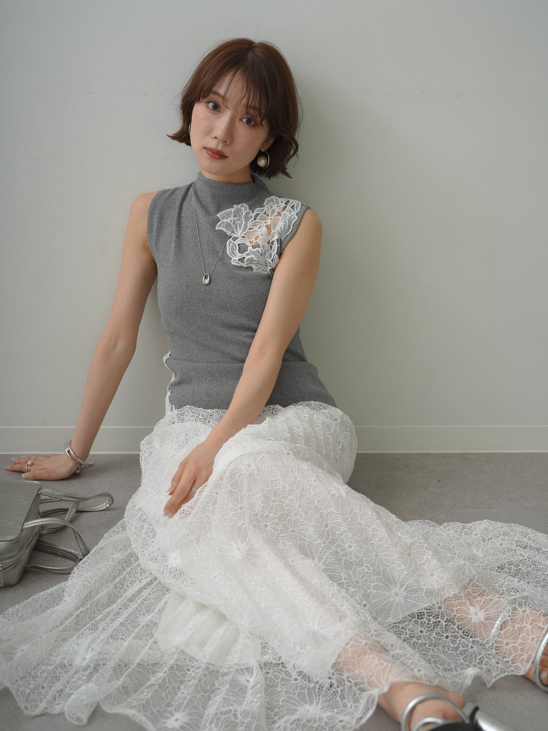[予約]サイドレースノースリモックニットトップス/gray
