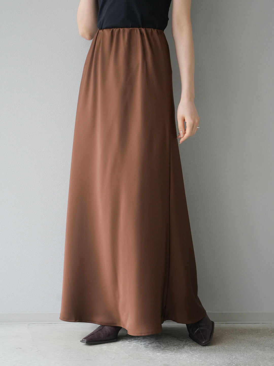 [予約]リラックスサテンナロースカート/モカ