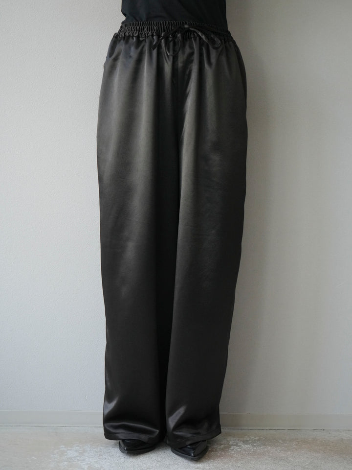 [予約]サテンラインワイドパンツ/ブラック