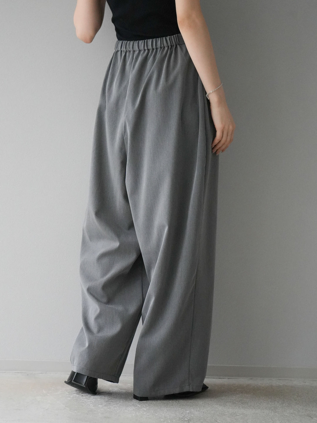 [予約]3タックコクーンパンツ/グレー