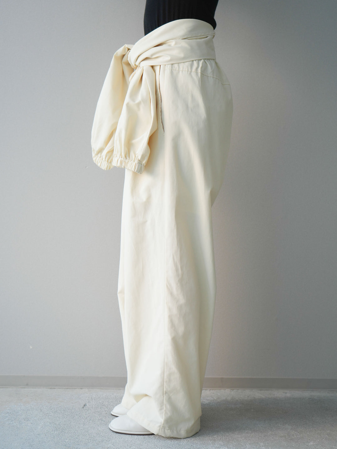 [予約]ウエスト巻きデザインドロストコットンナイロンパンツ/ivory