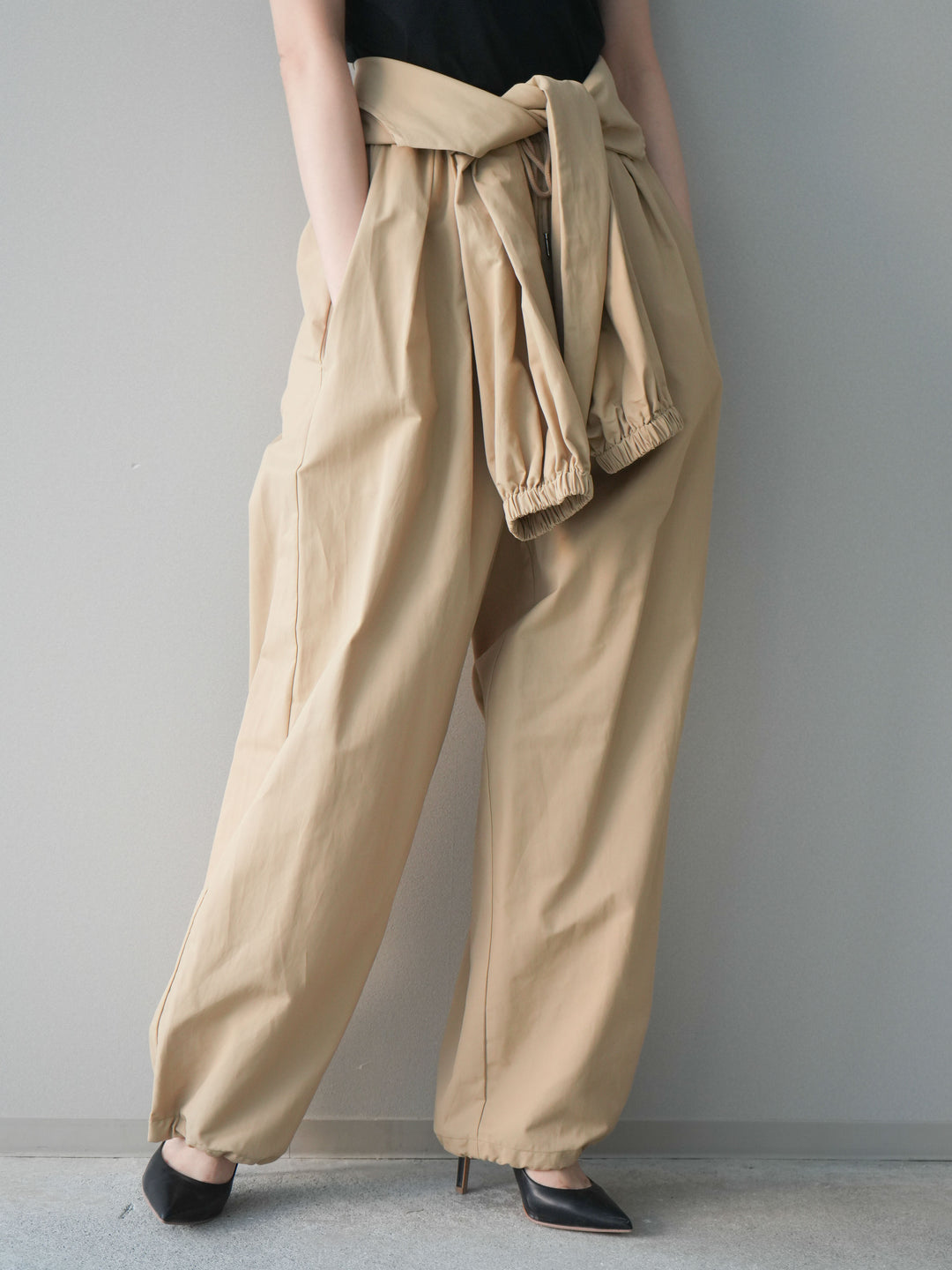 [予約]ウエスト巻きデザインドロストコットンナイロンパンツ/beige